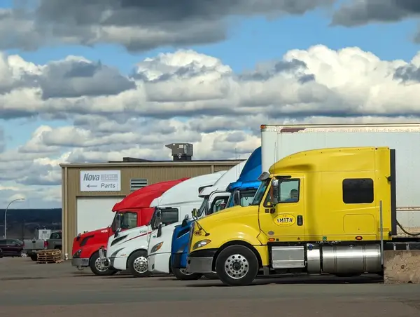 Cold storage warehouse for frozen food logistics
